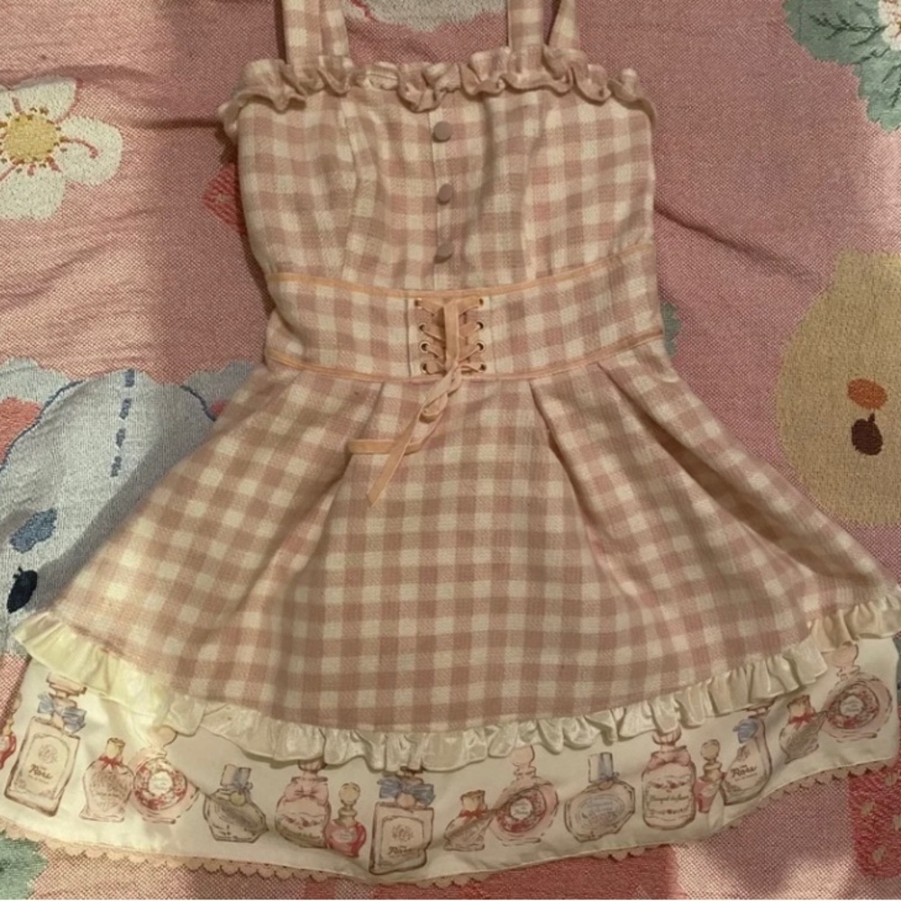 Liz Lisa perfume jumper skirt
